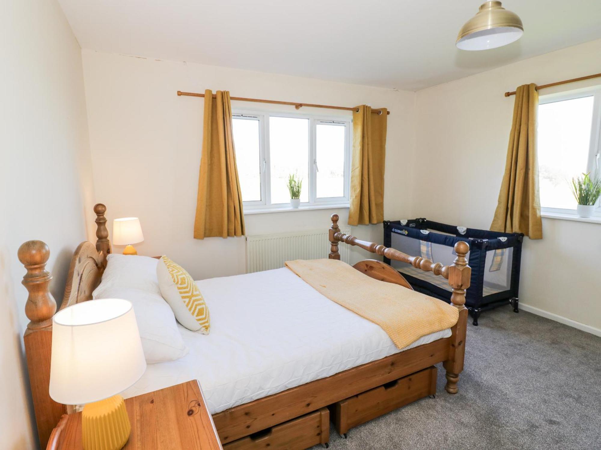 Tixall Manor Farm สแตฟฟอร์ด ภายนอก รูปภาพ