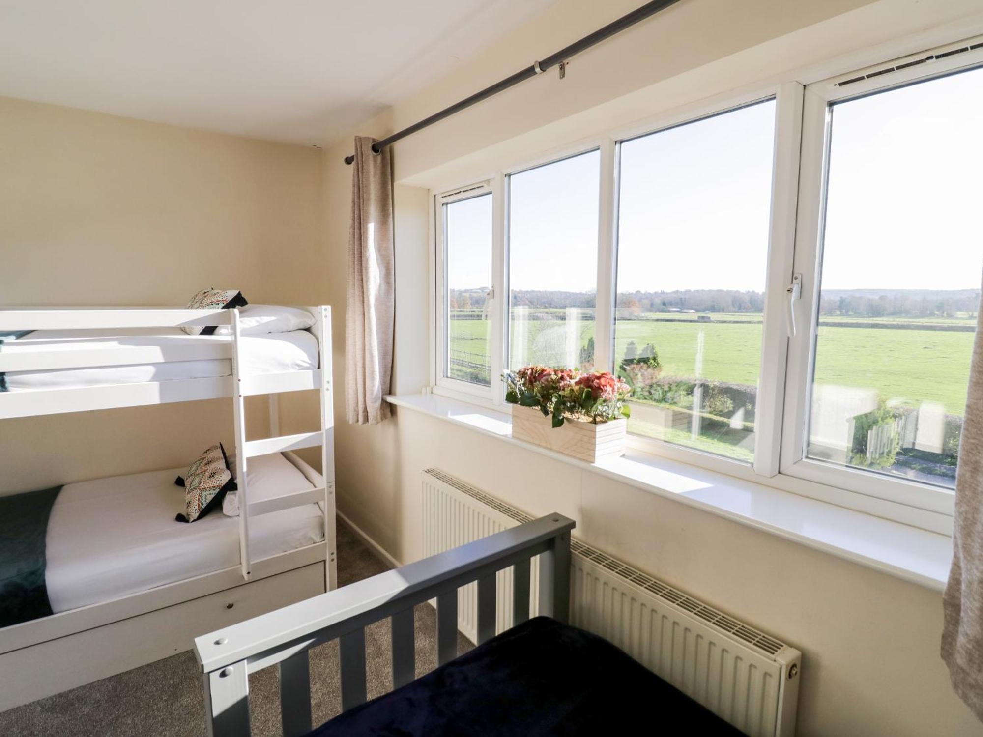 Tixall Manor Farm สแตฟฟอร์ด ภายนอก รูปภาพ